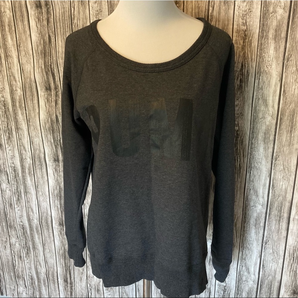 PUMA Logo Sweatshirt